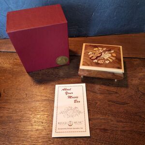 VTG Reuge Music Box  Plays Memory By A.L. Webber Made in Italy Original Box